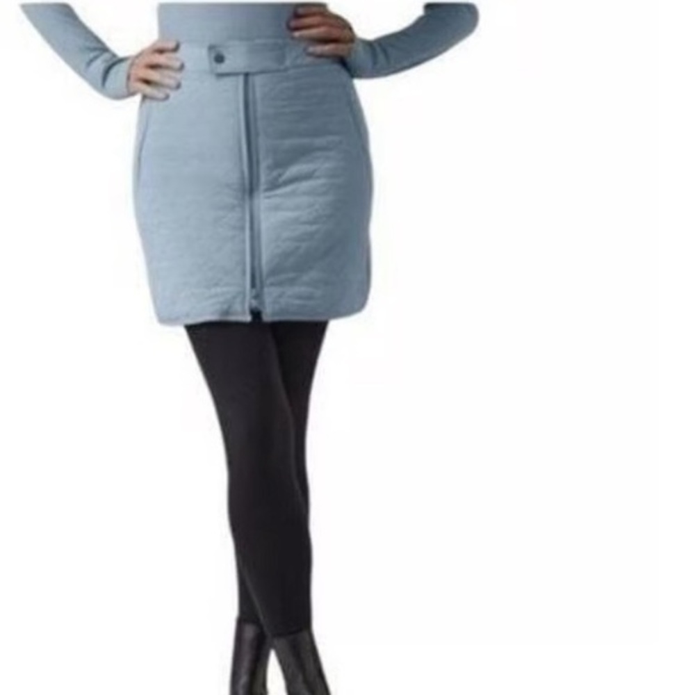 Athleta Apres Ski mini skirt